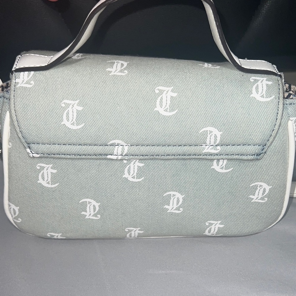 Juicy Couture White and Gray Crossbody Bag - Picture 2 of 11